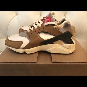 Nike/Stussy Air Huarache LE